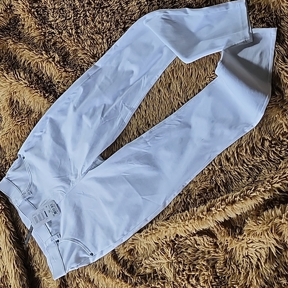 Hue ultra soft denim leggings